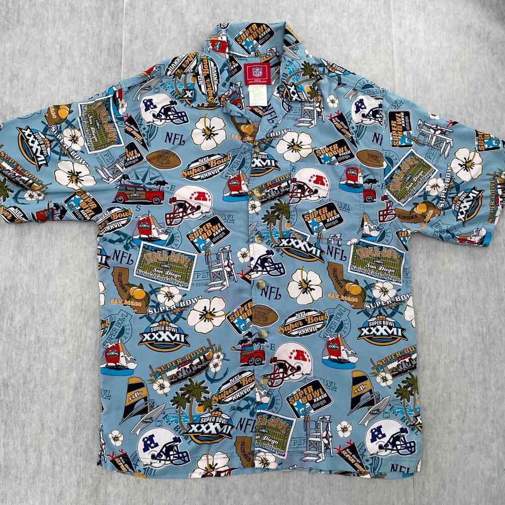 VINTAGE Super Bowl Shirt Adult Medium Tampa Buccaneers XXXVII San Diego Hawaiian